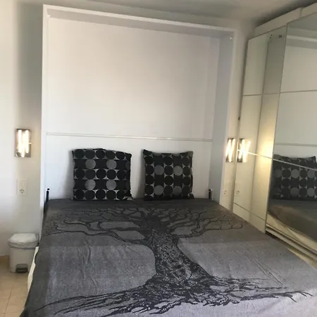 El Puerto Hotel-studio *